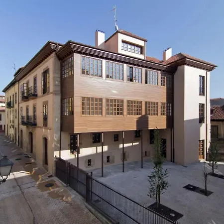 Loft-atelier En Апартаменти